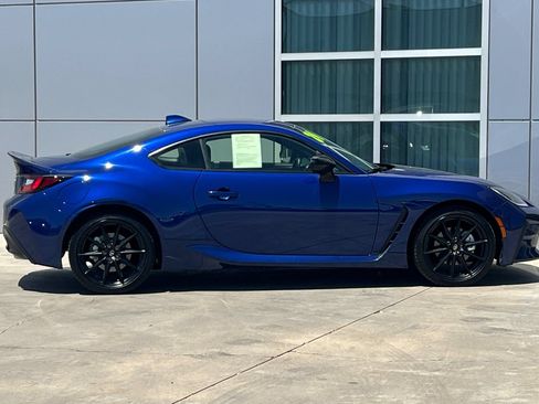Used 2024 Toyota GR86 Premium RWD image 3