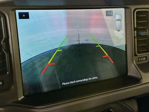 Used 2024 Ford Bronco Black Diamond image 17