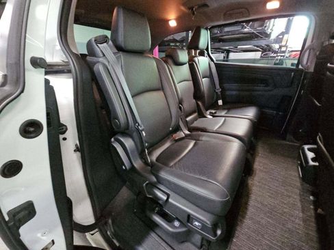 Used 2023 Honda Odyssey Touring image 14