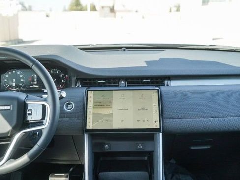 Certified 2024 Land Rover Discovery Sport Dynamic SE image 14