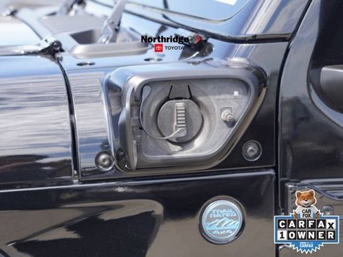 Used 2025 Jeep Wrangler Unlimited Sport S 4xe AWD/4WD image 10
