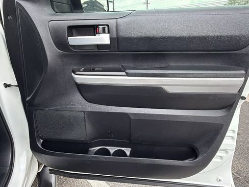 Used 2019 Toyota Tundra SR5 w/ TRD Off Road Package image 17