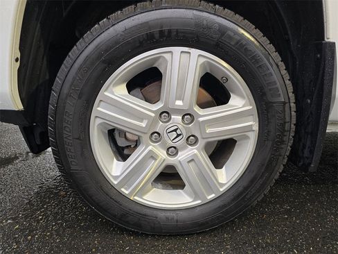 Used 2014 Honda Ridgeline RTL image 6
