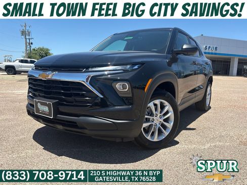 New 2026 Chevrolet TrailBlazer LS w/ LS Convenience Package AWD/4WD image 1