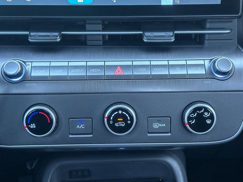 Certified 2025 Hyundai Kona SE AWD/4WD image 21
