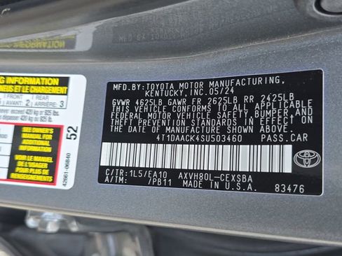 Used 2025 Toyota Camry SE w/ Convenience Package FWD image 34