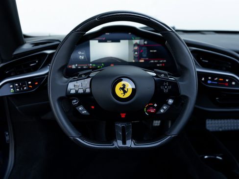 Used 2025 Ferrari SF90 Spider image 11