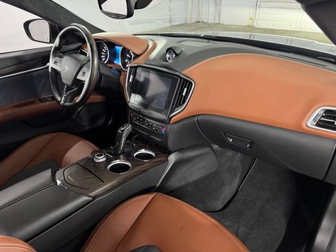 Used 2019 Maserati Ghibli S GranLusso AWD/4WD image 45
