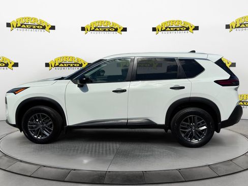 Used 2023 Nissan Rogue S FWD image 2
