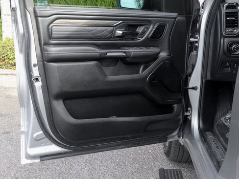 Used 2025 RAM 1500 Limited w/ Body Color Bumper Group AWD/4WD image 16