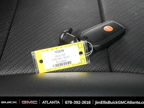 Used 2024 GMC Canyon AT4X w/ AT4X AEV Edition AWD/4WD image 39