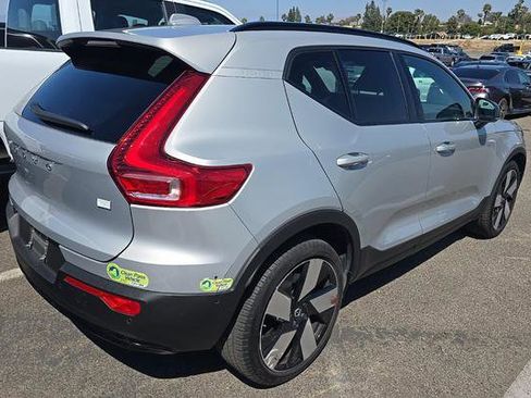 Used 2023 Volvo XC40 Recharge Ultimate AWD/4WD image 3