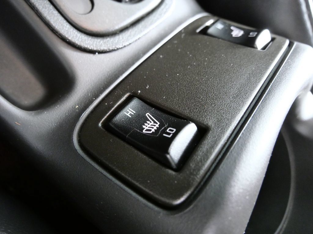 Used 2001 Chevrolet Monte Carlo SS FWD image 20