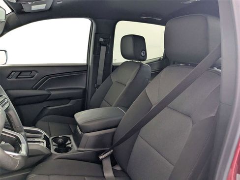 Used 2026 Chevrolet Colorado W/T w/ WT Custom Package RWD image 11