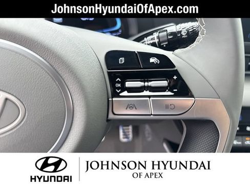 Used 2025 Hyundai Elantra Sport FWD image 27