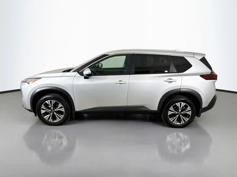 Used 2022 Nissan Rogue SV FWD image 4