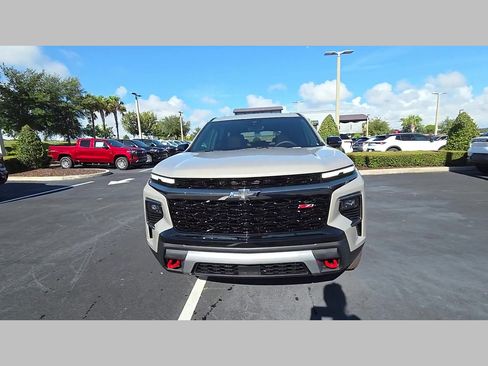 New 2027 Chevrolet Traverse Z71 w/ Driver Confidence Package AWD/4WD image 26