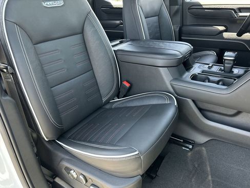 Used 2026 GMC Sierra 1500 AT4X AWD/4WD image 28