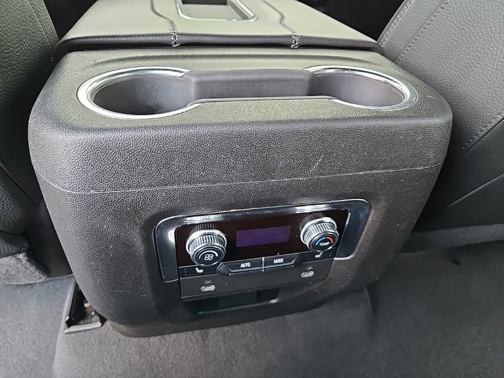 Used 2023 GMC Yukon XL Denali AWD/4WD image 43