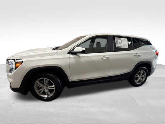 Used 2023 GMC Terrain SLE FWD image 2