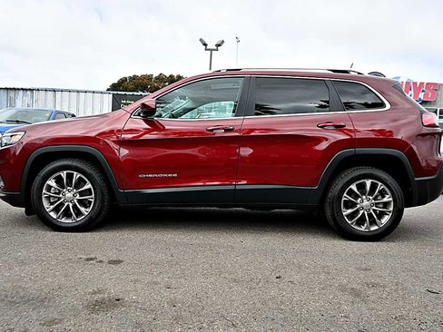 Used 2020 Jeep Cherokee Latitude Plus FWD image 4