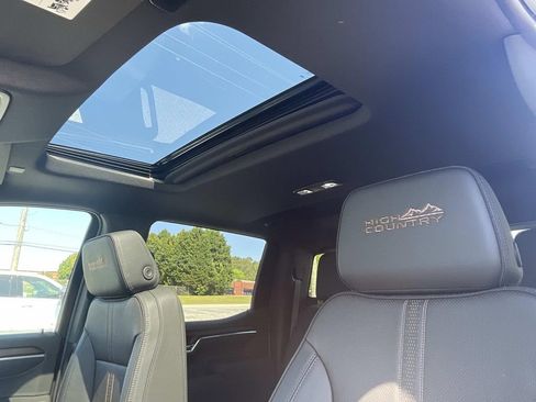 New 2026 Chevrolet Silverado 1500 High Country AWD/4WD image 18