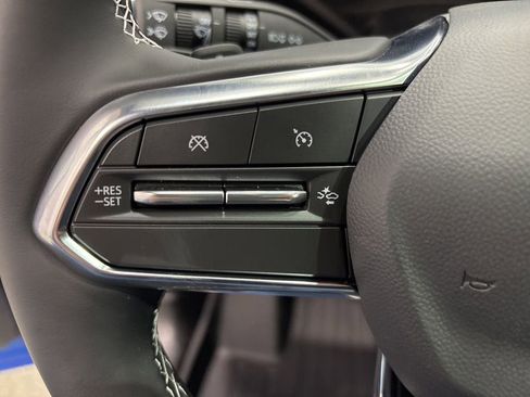 New 2026 Chevrolet Equinox EV LT image 24