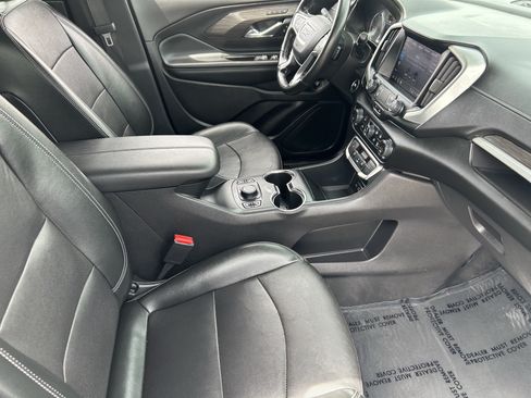 Used 2024 GMC Terrain SLT AWD/4WD image 12