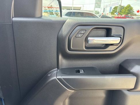 Used 2023 Chevrolet Silverado 1500 Custom AWD/4WD image 14
