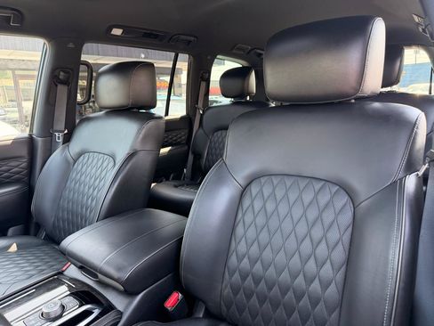 Used 2022 INFINITI QX80 Sensory w/ All-Season Package AWD/4WD image 19