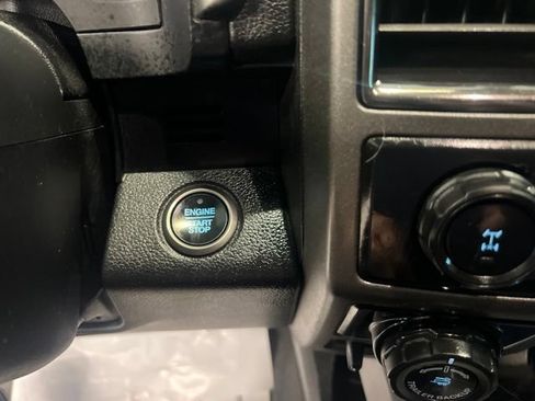 Used 2019 Ford F150 Raptor w/ Equipment Group 802A Luxury AWD/4WD image 15