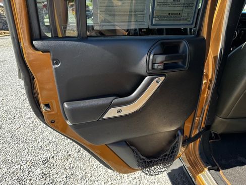 Used 2011 Jeep Wrangler 70th Anniversary w/ Dual Top Group image 18