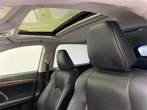 Used 2022 Lexus RX 350L FWD w/ Premium Package image 31