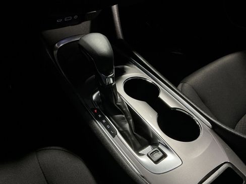 Used 2022 Chevrolet Malibu LT FWD image 23