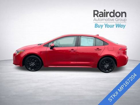 Used 2021 Toyota Corolla LE image 4