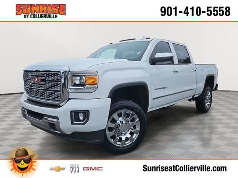 Used 2019 GMC Sierra 2500 Denali w/ Suspension Package, Off-Road AWD/4WD image 2