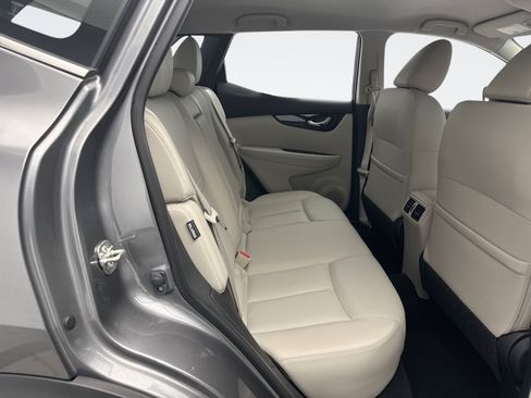 Used 2022 Nissan Rogue Sport SL AWD/4WD image 18