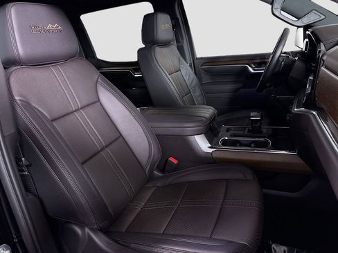 Certified 2025 Chevrolet Silverado 1500 High Country w/ Midnight Edition image 35