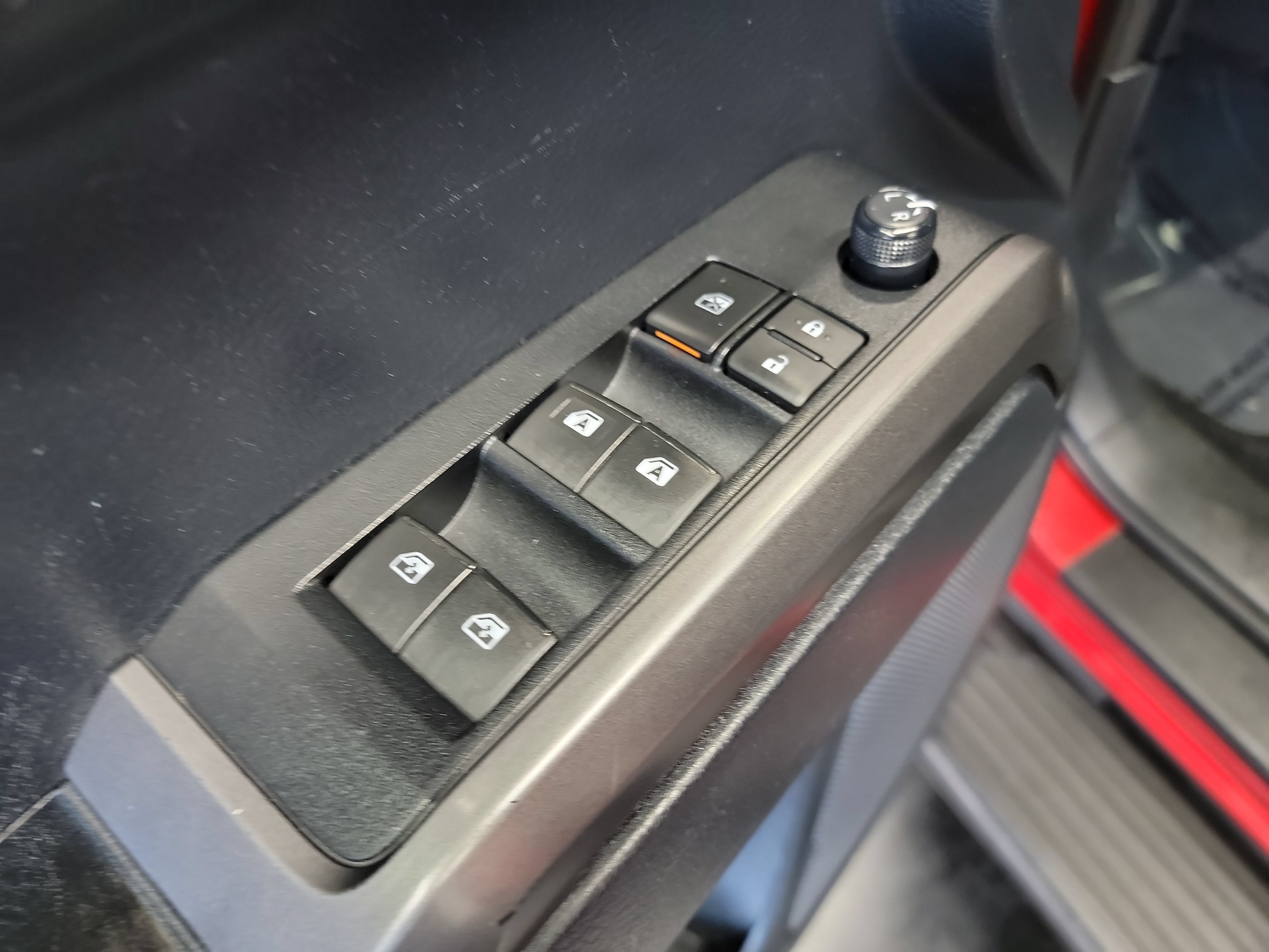 Used 2019 Toyota Tacoma TRD Sport AWD/4WD image 14