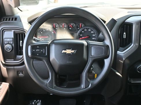 Used 2019 Chevrolet Silverado 1500 Custom w/ Custom Convenience Package RWD image 10