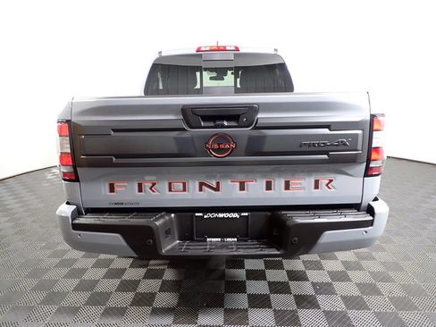Used 2025 Nissan Frontier PRO-4X AWD/4WD image 13