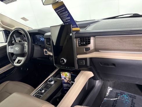 Used 2024 Ford Expedition Max Limited AWD/4WD image 42