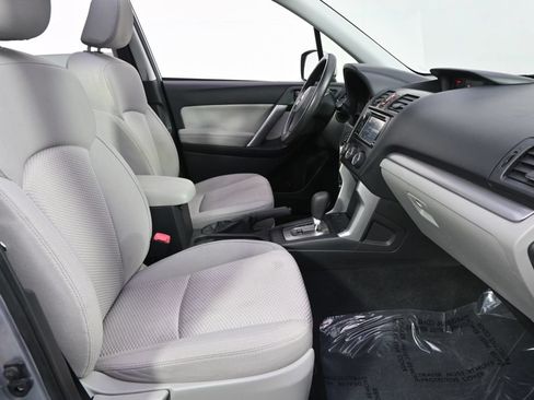 Used 2014 Subaru Forester 2.5i Premium AWD/4WD image 16
