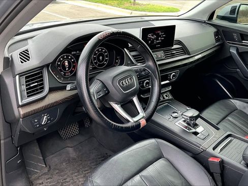 Used 2019 Audi Q5 2.0T Premium Plus w/ Premium Plus Package image 17