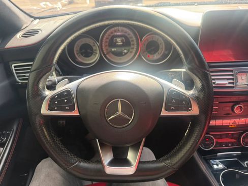 Used 2016 Mercedes-Benz CLS 400 4MATIC w/ Premium 2 Package image 10