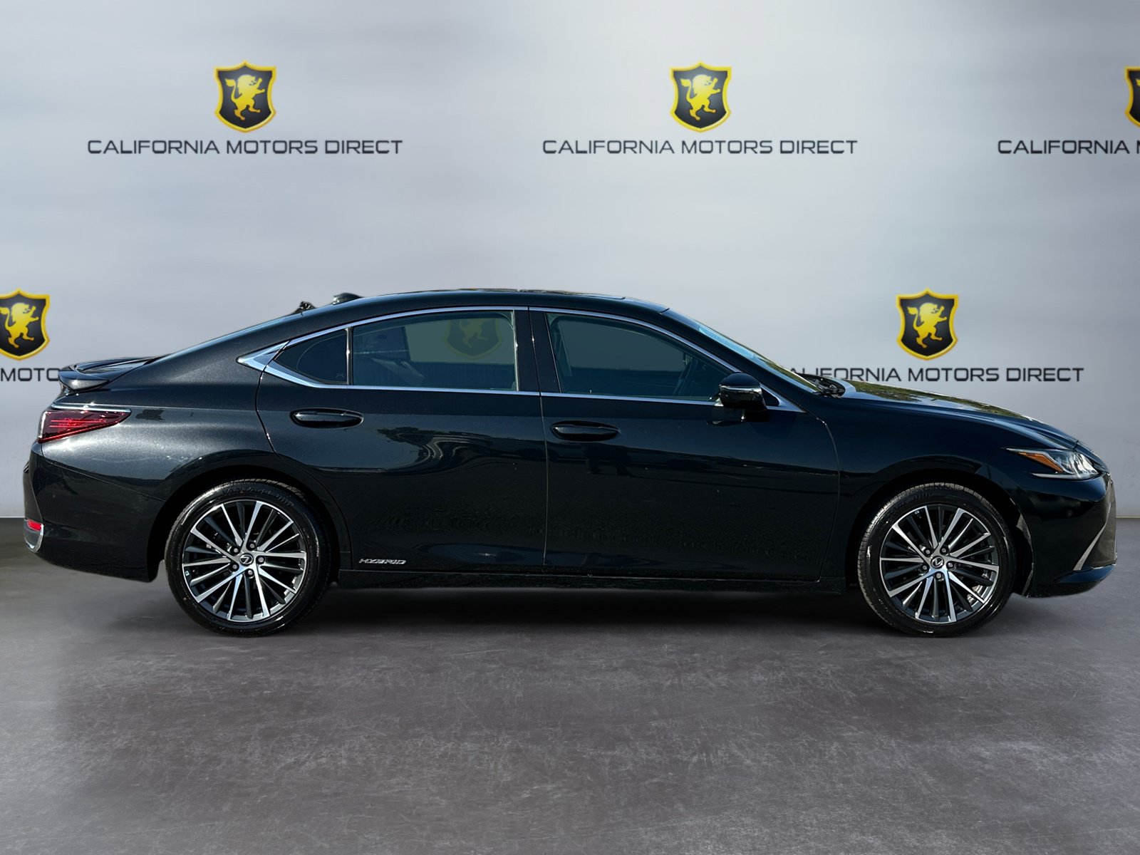 Used 2022 Lexus ES 300h w/ Premium Package FWD image 6