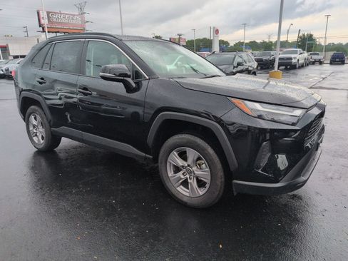 Certified 2025 Toyota RAV4 XLE AWD/4WD image 7