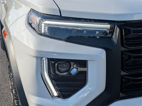 New 2026 GMC Canyon Elevation w/ Convenience Package image 10