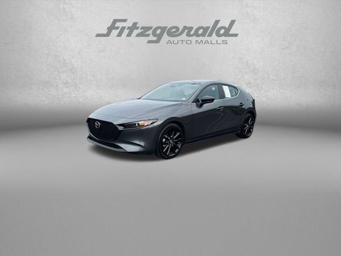Used 2024 MAZDA MAZDA3 s FWD image 3