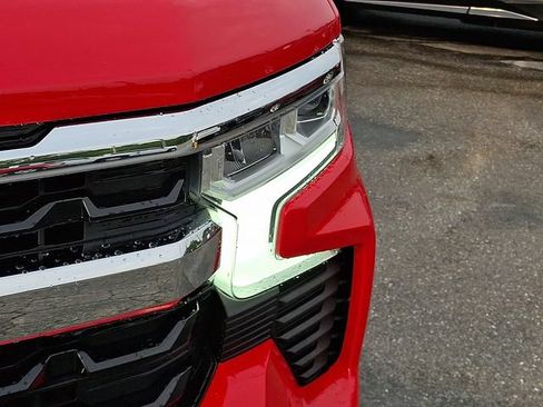 Certified 2023 Chevrolet Silverado 1500 LT AWD/4WD image 9